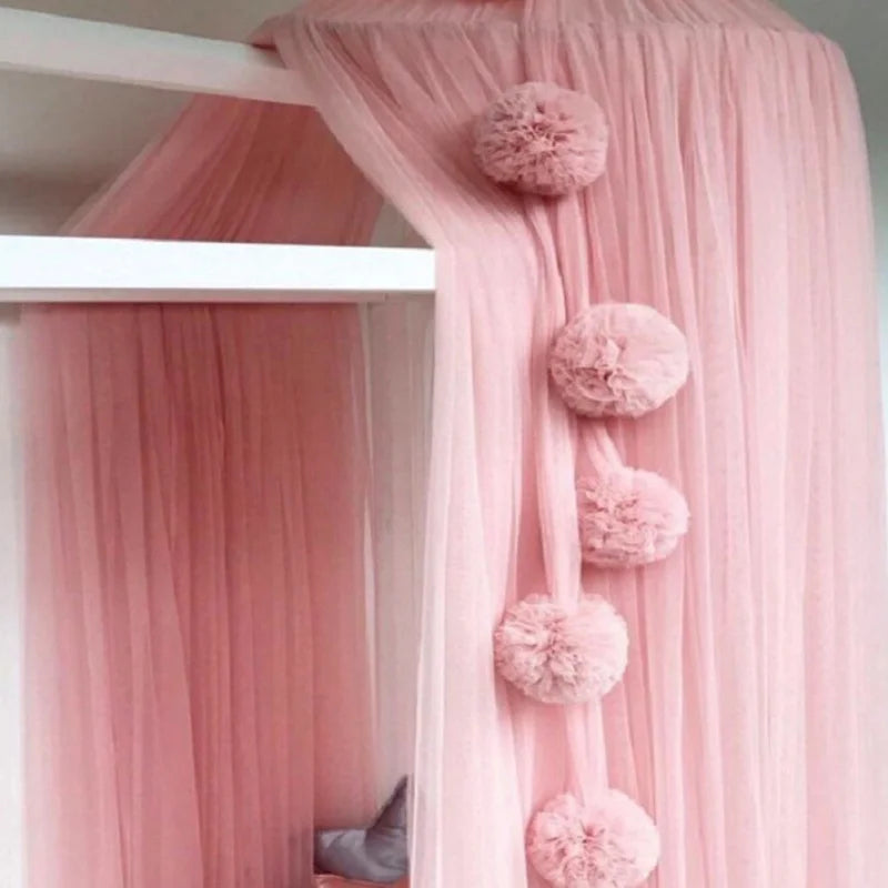 Chiffon Pom-Pom – Whimsical Canopy & Room Decoration for Girls’ Bedroom