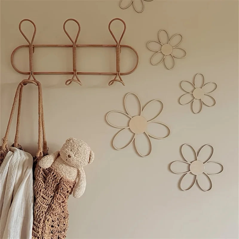 Scandinavian Style Wooden Daisy Wall Décor