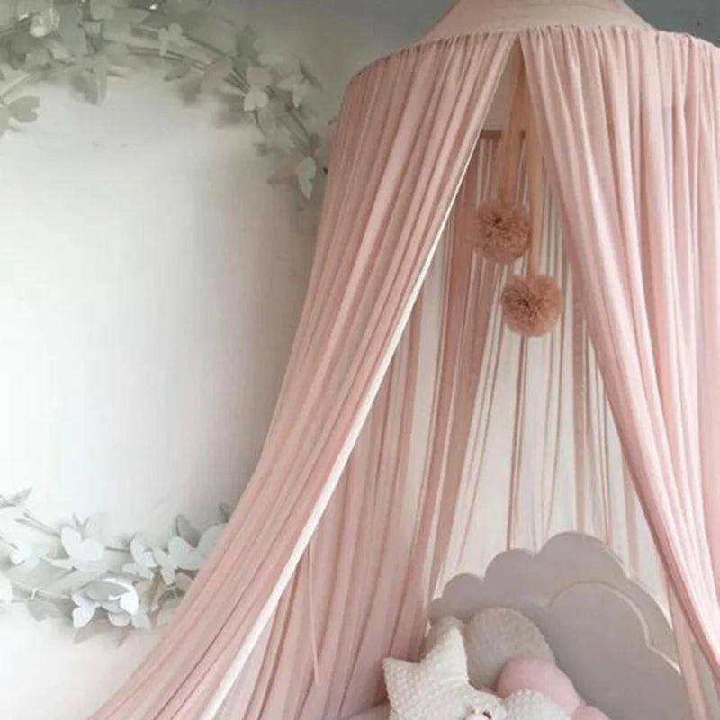 Chiffon Pom-Pom – Whimsical Canopy & Room Decoration for Girls’ Bedroom