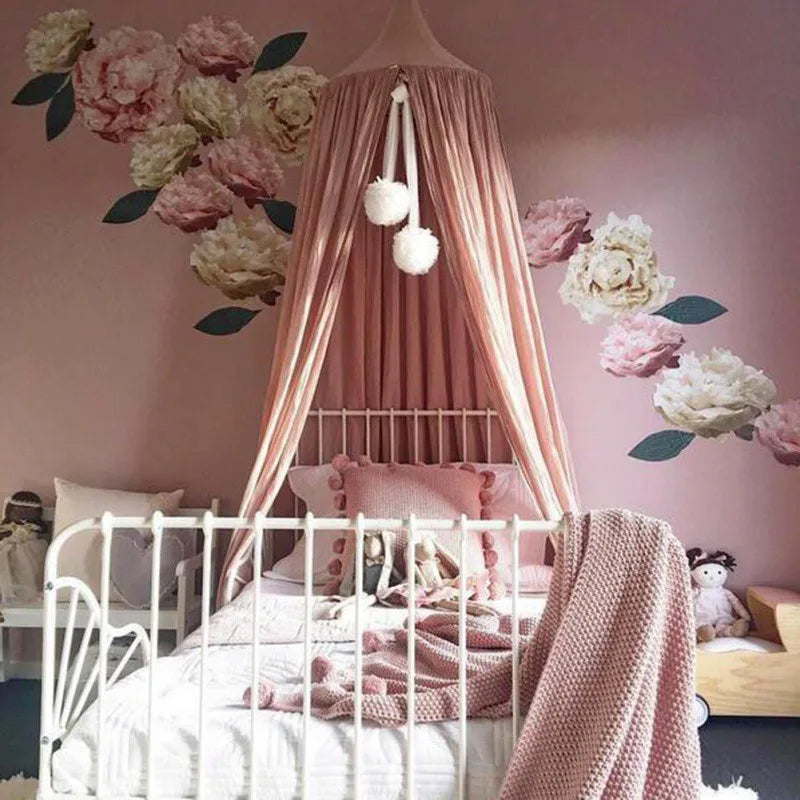 Chiffon Pom-Pom – Whimsical Canopy & Room Decoration for Girls’ Bedroom
